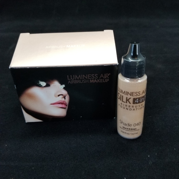 LUMINESS SILK 4-IN-1 Airbrush Foundation 040 - Picture 1 of 1